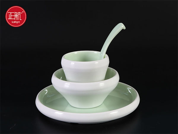 国产精品麻豆三级一区视频餐具